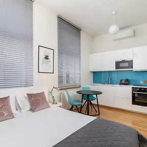 S18 Boutique - Old Town Hotel apartamentowy